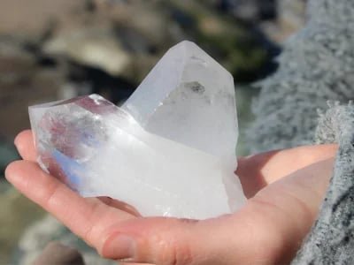 CrystalScents zeigt dir die heilende Wirkung von bergkristall