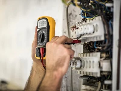 Vorteile der regelmäßigen Prüfung ortsfester elektrischer Anlagen