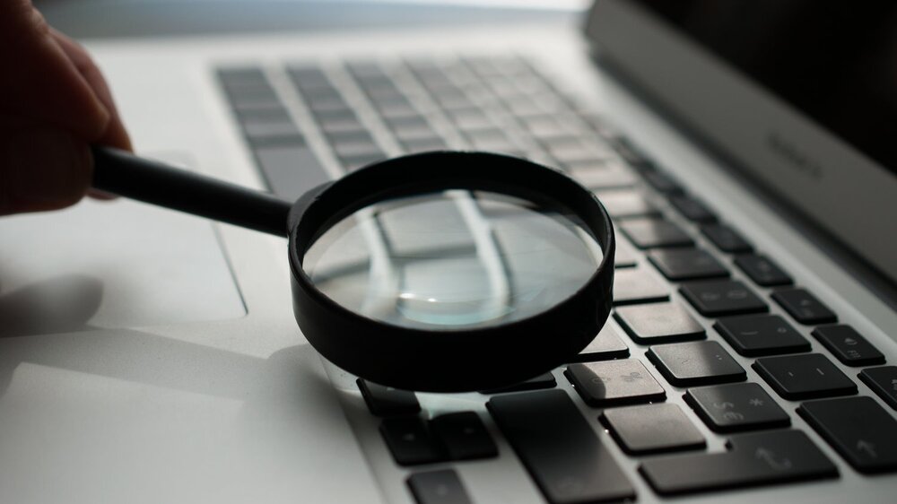 The Detektei Grossostheim Agenda: Tracing Clues