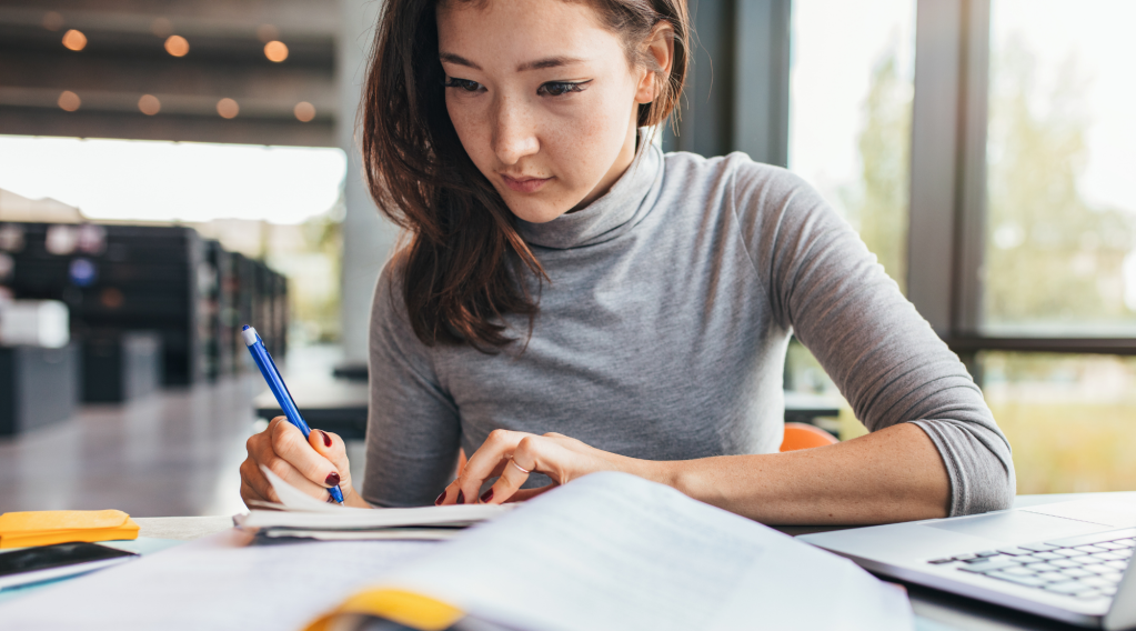 Dissertation Korrektur: Sicherstellung hoher Qualität und Lesbarkeit