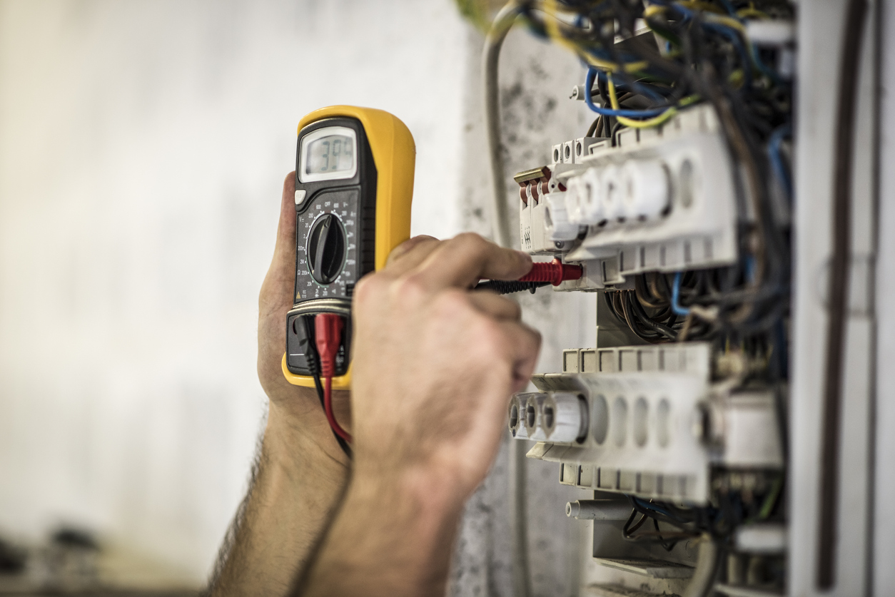 Vorteile der regelmäßigen Prüfung ortsfester elektrischer Anlagen