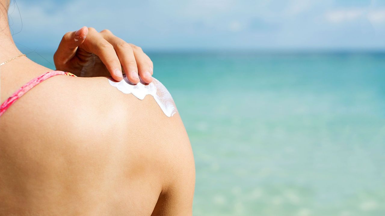 Innovativer Sonnenschutz für Unterwegs: Der Erste Nachfüllbare Sonnencreme Stick in Ihrer Lieblingsfarbe