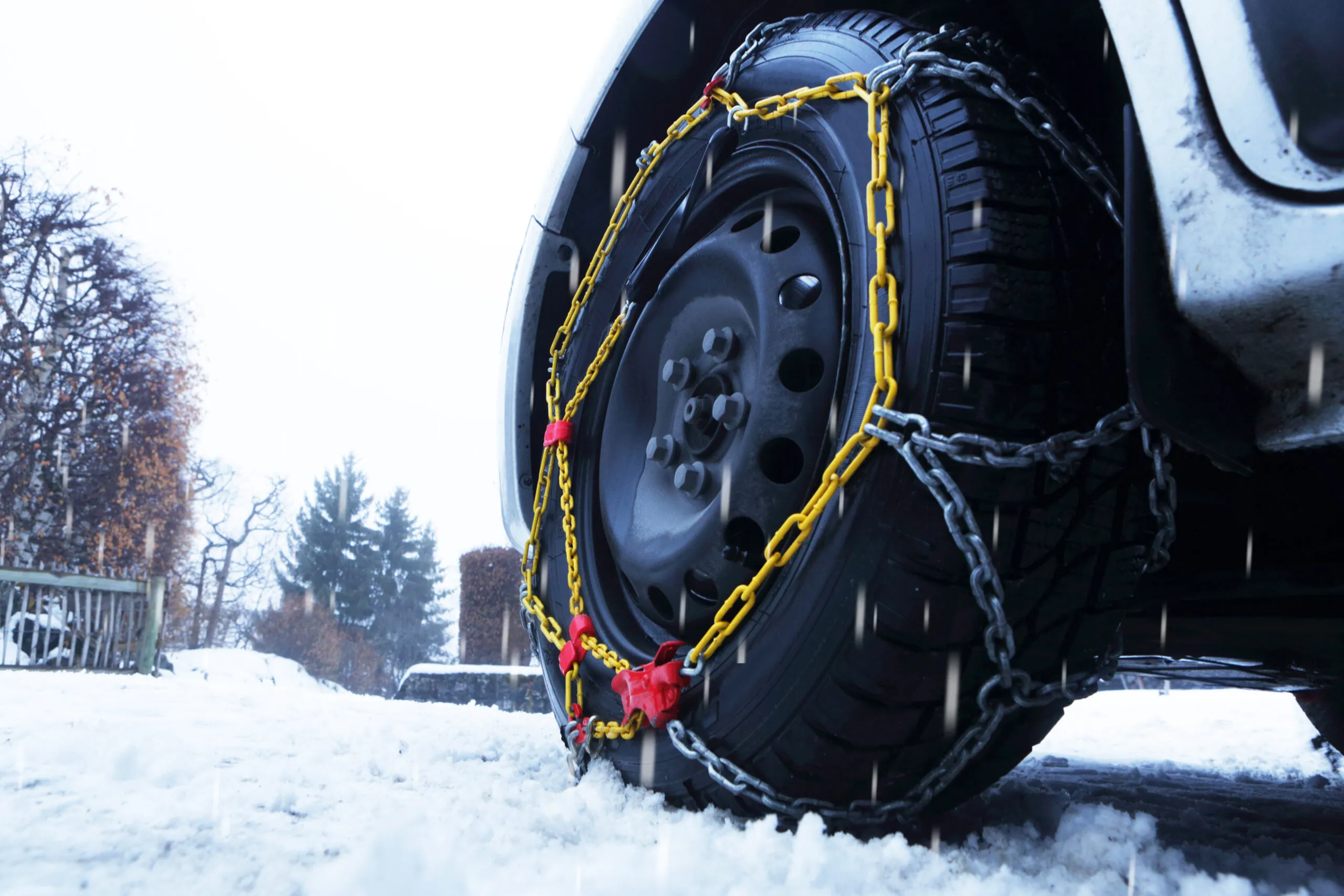 Wie Laufflächen Schneeketten die Sicherheit auf winterlichen Straßen erhöhen
