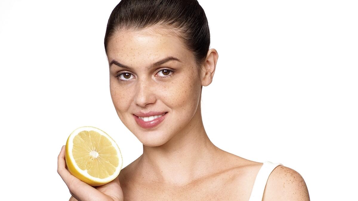 Brighten Your Skin: Lemon Juice for Dark Spot Removal